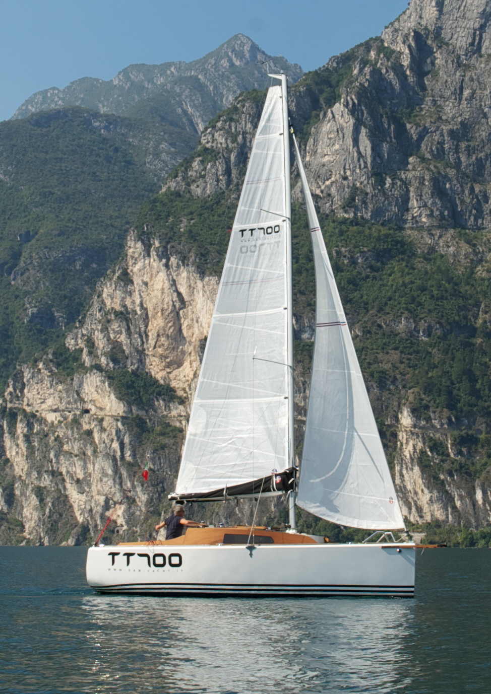 Arriva il TT700, piccola ed ecologica