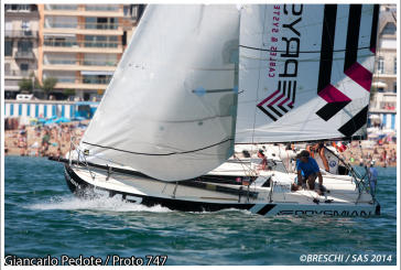 Giancarlo Pedote all’attacco della Les Sables Les Açores.