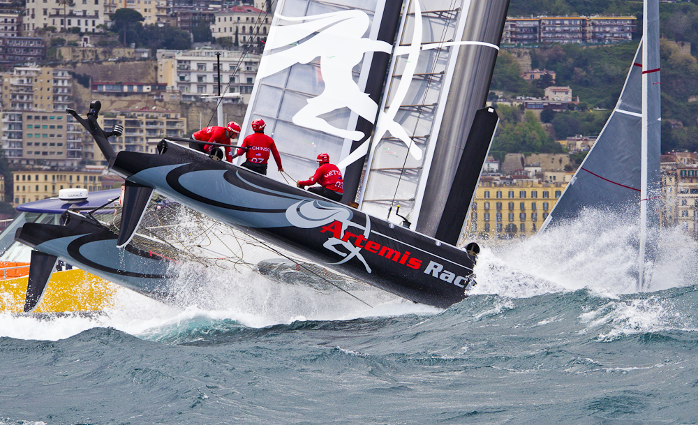 America’s Cup: Artemis fa il botto, rotta la prima ala dell’AC72