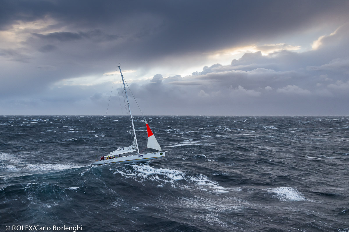 Sydney to Hobart: Wild Oats in reale, Victoire in compensato
