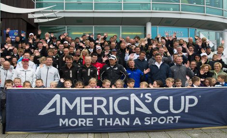 34° Coppa America: tutti a pulire le spiagge, la salvaguardia degli Oceani e la sostenibilità sotto i riflettori a Plymouth