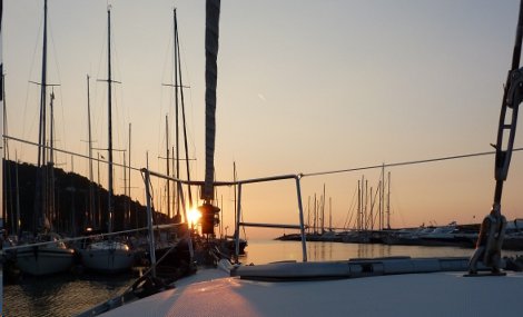 Scuola Vela Andora Match Race: finalmente agosto! Tre barche a disposizione tutti  giorni