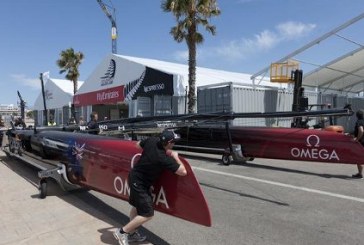 34° Coppa America: una domenica a terra