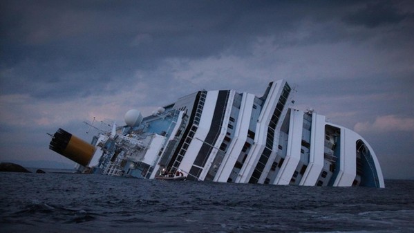 Disastro Costa Concordia: dove sono finite le maniere del corretto navigare?