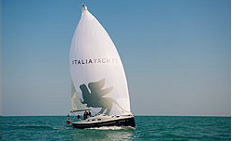 51° Salone Nautico di Genova: novità in esposizione, Italia 10.98