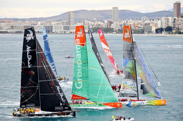Volvo Ocean Race: domenica rotta verso Sanya