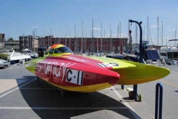 Ecco l’offshore a Napoli: debutta il nuovo Carpisa Yamamay