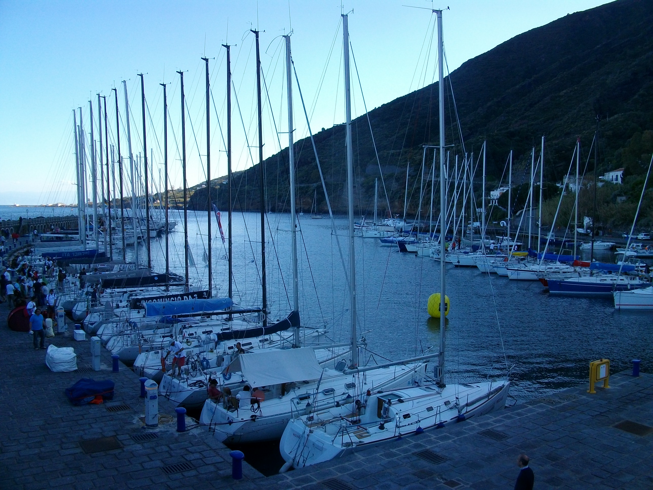 Speciale Eolian Sailing Week: la flotta a poche ore dal via. La gallery di DotSail