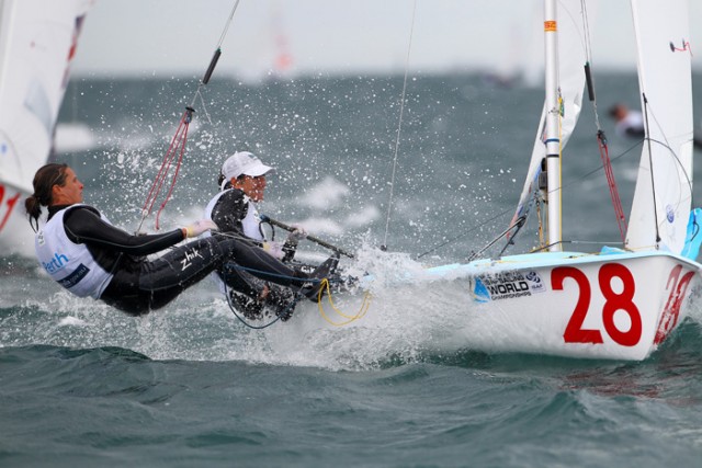 Mondiale ISAF di Perth: Giulia Conti e Giovanna Micol a quattro punti dal podio, domani Medal Race