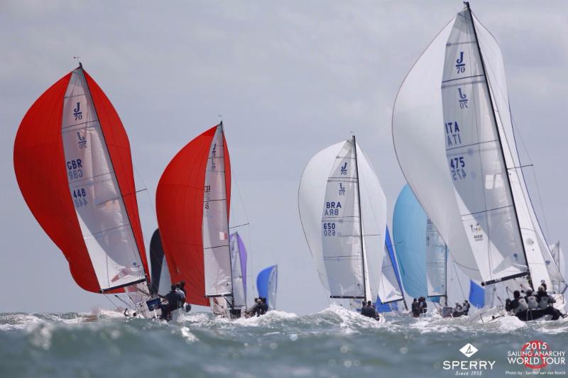 J/70: il mondiale a La Rochelle parte subito forte