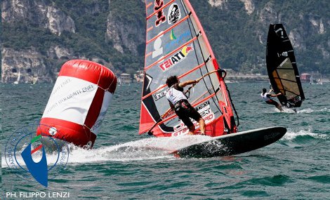 Campionato Nazionale Windsurf Slalom 2011: spettacolo di altissimo livello a Torbole