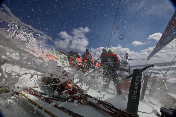 Volvo Ocean Race: Groupama è il nuovo leader
