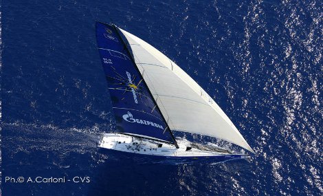 7° Trofeo Palermo-Montecarlo: aggiornamento delle 11.00. Esmit è a 27 miglia dall’arrivo, in vista un nuovo record
