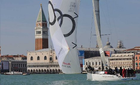 Veleziana del Centenario: stravince Aniene 1a Classe in una giornata frizzante con bora forte
